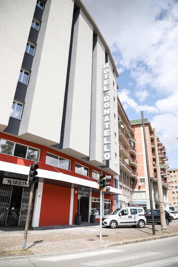 מודנה Hotel Donatello מראה חיצוני תמונה