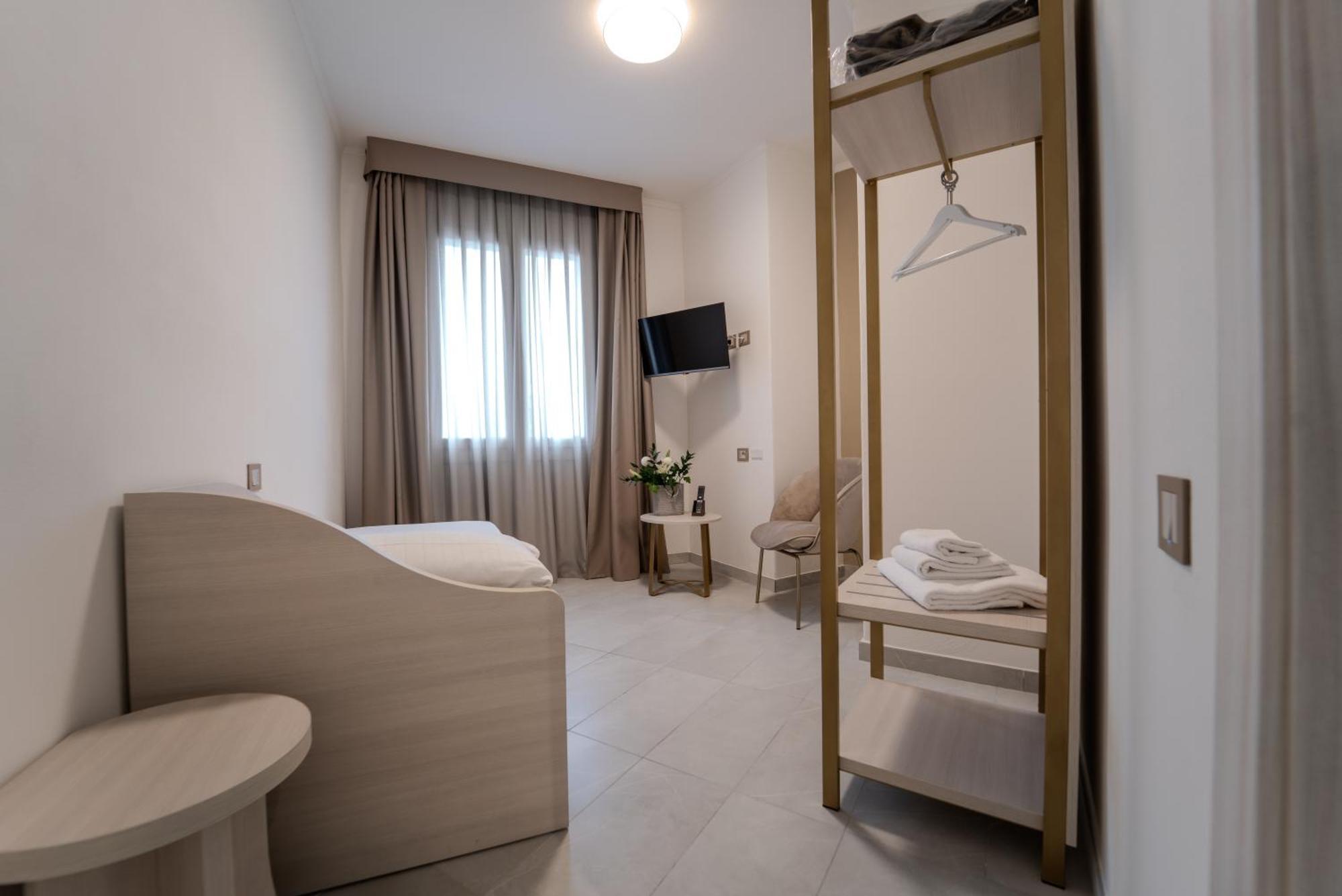 מודנה Hotel Donatello מראה חיצוני תמונה