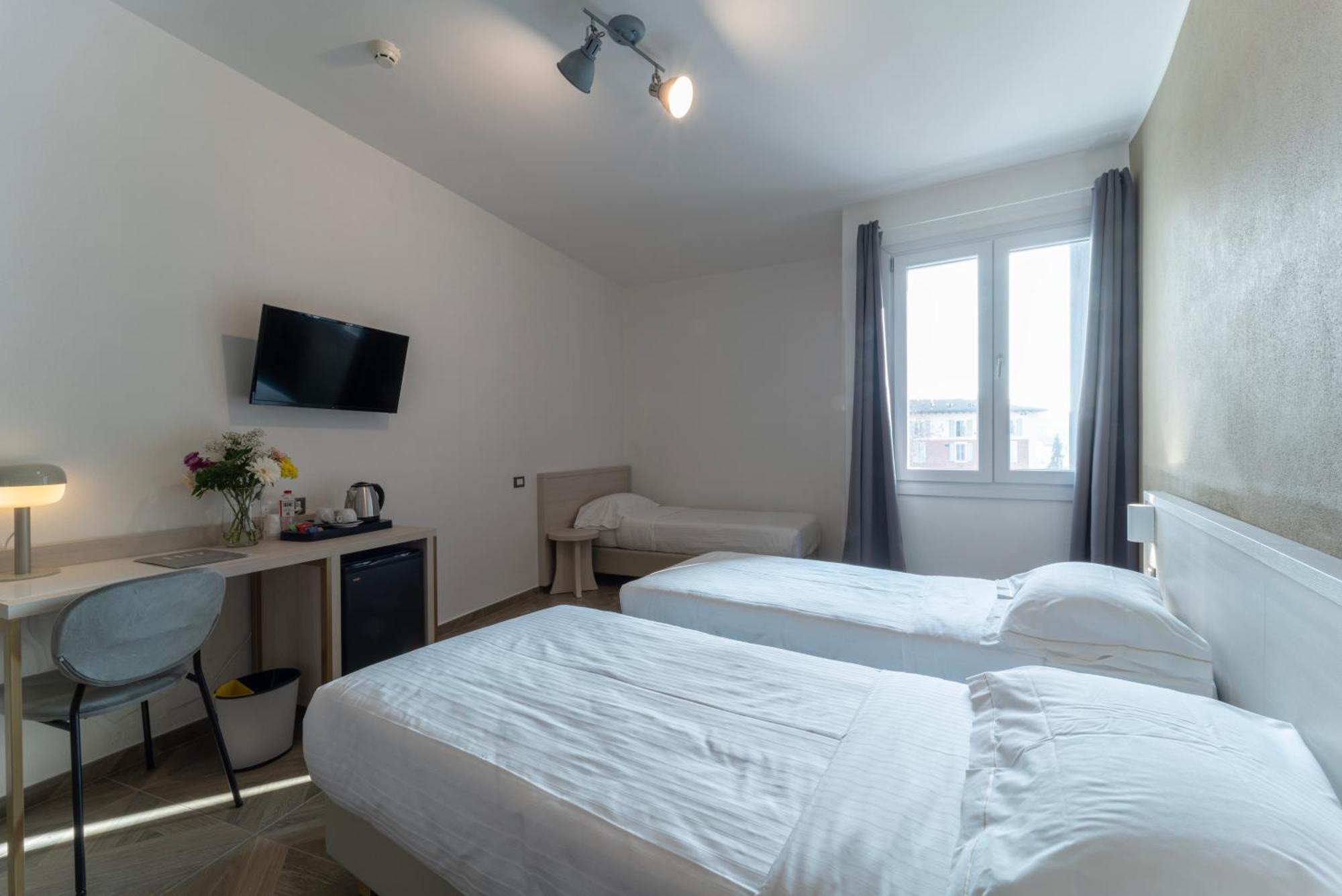 מודנה Hotel Donatello מראה חיצוני תמונה
